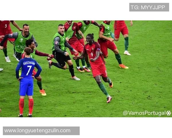 璀璨绿茵传奇时刻展现足球球星激情与荣耀画布